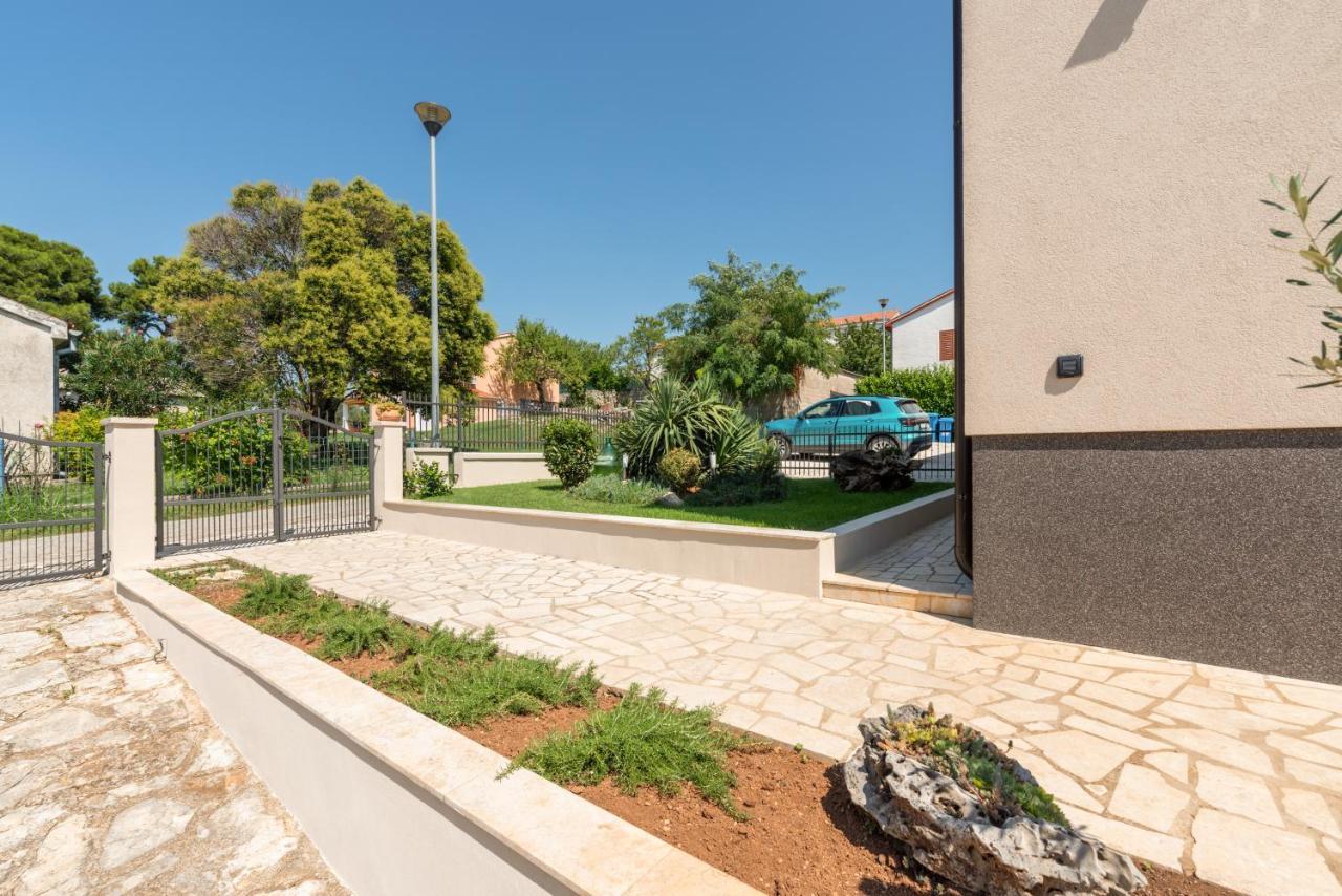 פורץ Apartman Dobrec מראה חיצוני תמונה